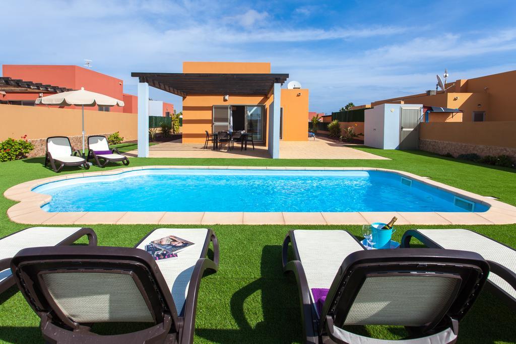 Villa Con Piscina ,Vista Mar Y Campo De Golf 칼레타데푸스테 객실 사진