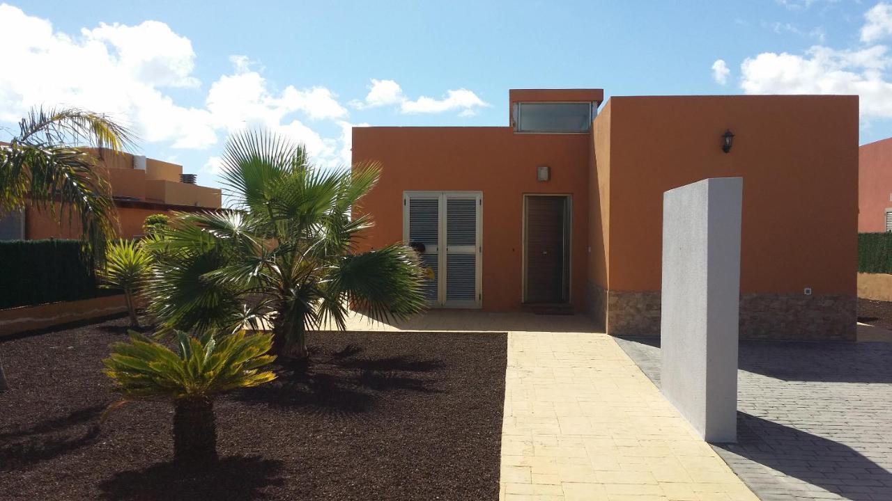 Villa Con Piscina ,Vista Mar Y Campo De Golf 칼레타데푸스테 외부 사진